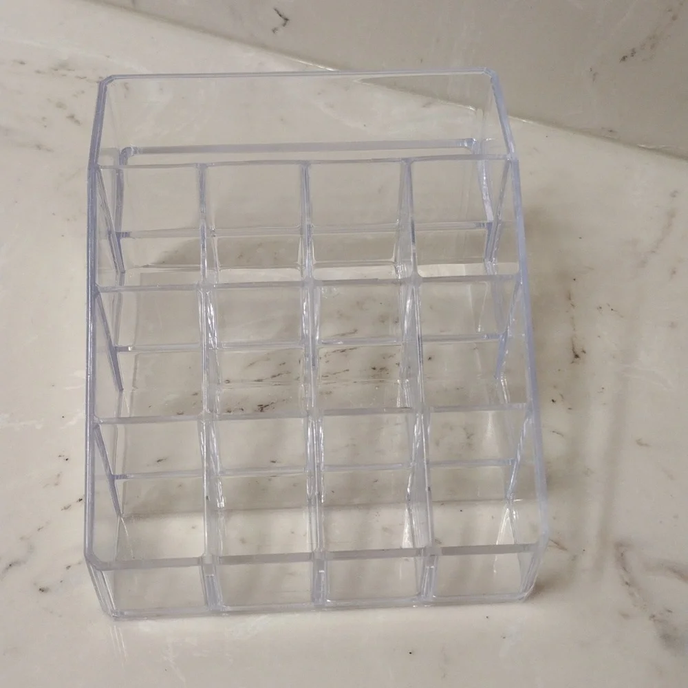 Acrylic cosmetics/brush organizer